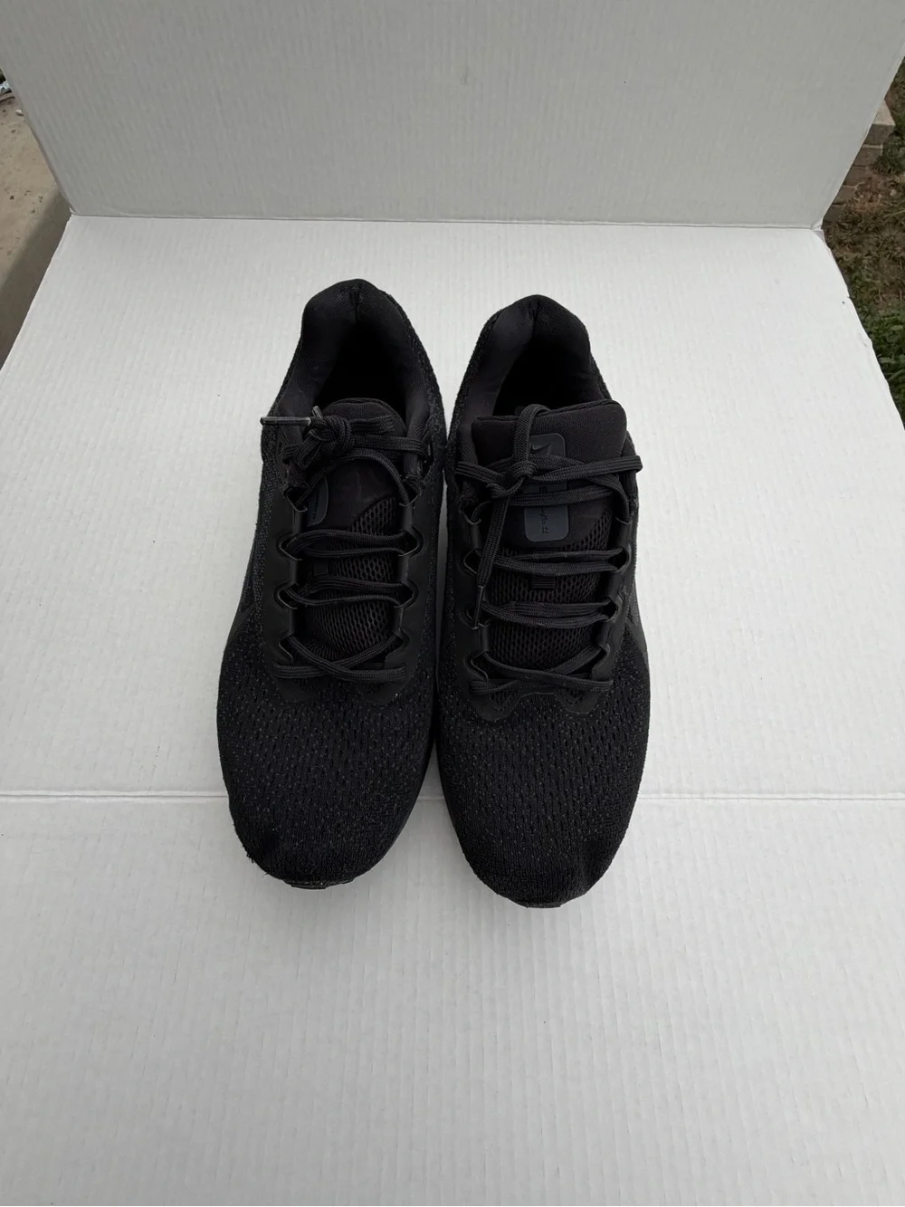 Nike Men's Winflo 11 Road Running Shoes size 11